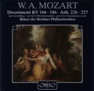 Mozart - Divertimenti for 8 & 10 Wind Instruments